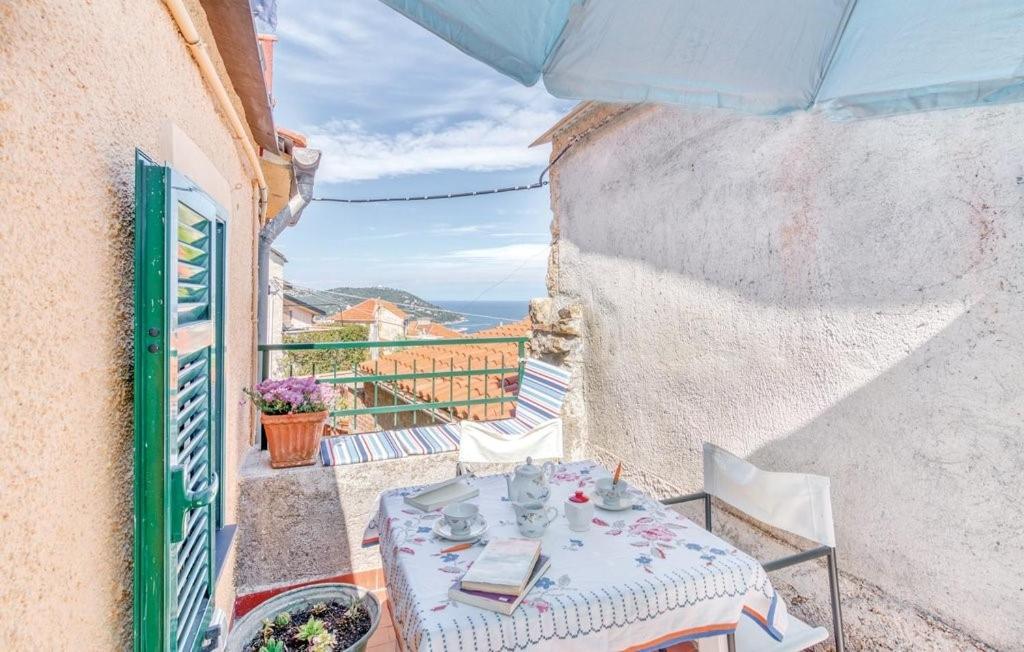 Casa Nonna Nella Villa Marina dʼMarina dʼAndora Екстериор снимка